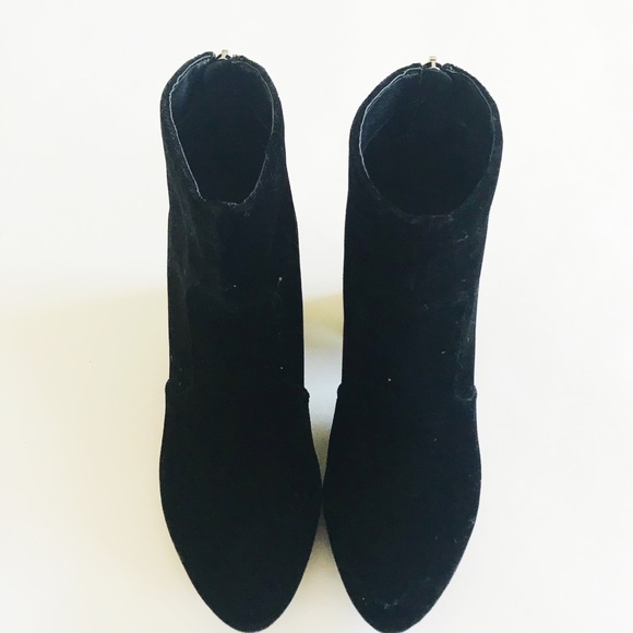 G by Guess velvet ankle booties - Picture 6 of 6